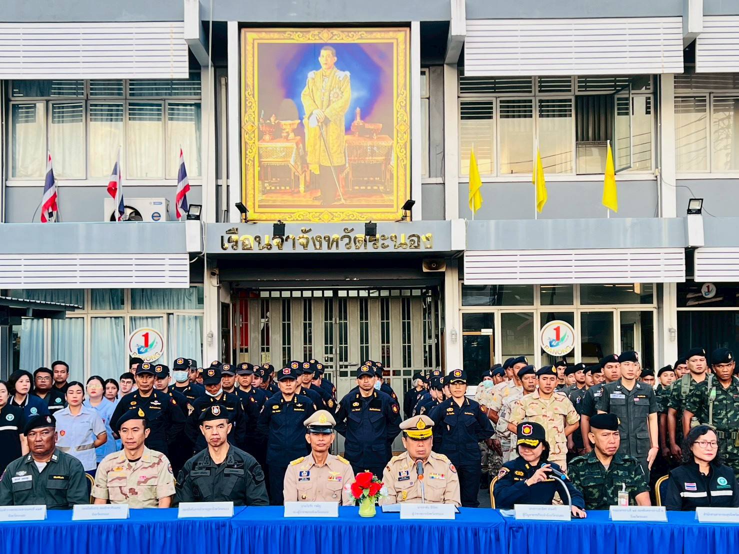 จังหวัดระนอง สนธิกำลัง จู่โจมตรวจค้นเรือนจำ ป้องกันปราบปรามยาเสพติด