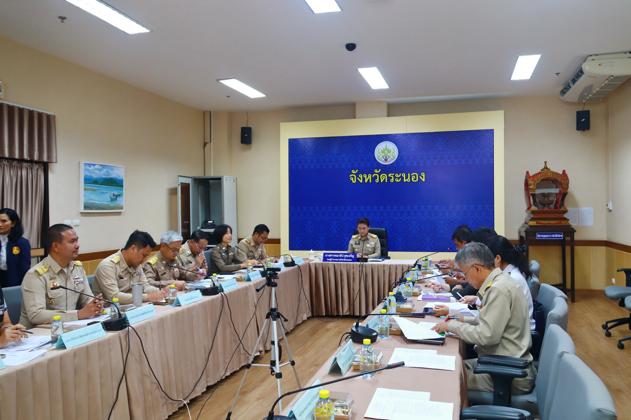 ศูนย์อำนวยการความปลอดภัยทางถนนจังหวัดระนอง ติดตามสถานการณ์และเฝ้าระวังการเกิดอุบัติเหตุในช่วงเทศกาลปีใหม่ 2569